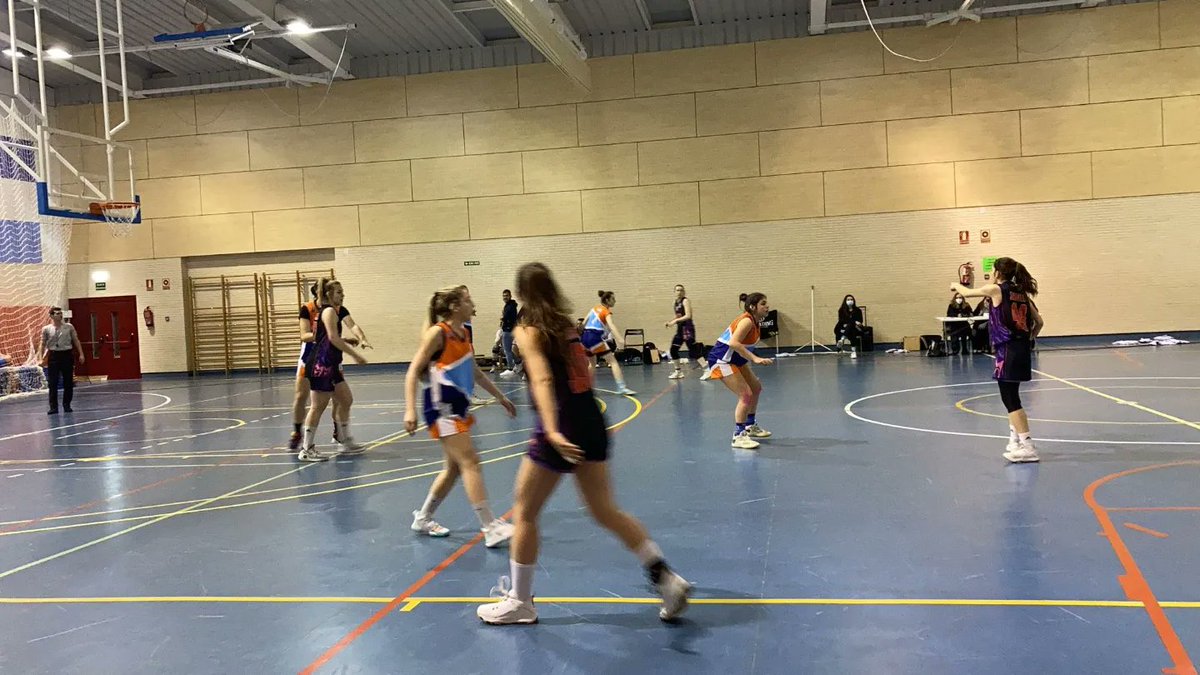 oldSchoolBasket's tweet photo. 🏀 1ª Nacional Femenino A2:
Ortofarma OSB 56 - 49 El Basket es Vida JLA
#ortofarmaromareda #letsgoldschool #oldschoolfamily #oldschoolspirit https://t.co/8yJFAg3GLh