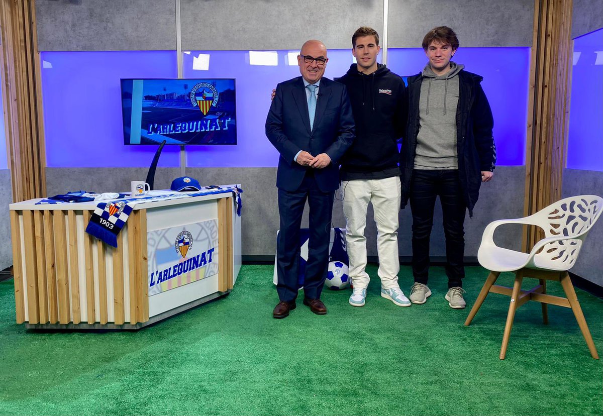 xandreu's tweet photo. A ningú li agrada perdre. Va ser un plaer conèixer millor a #Kaxe a #LArlequinat de @TVSabadell. La seva relació amb el gol, perquè va acceptar l’oferta del @CESabadell, el treball personalitzat amb l’analista J. Juncker, l’excel.lent relació amb #Munitis…https://t.co/6FckMUMB60 https://t.co/oJRAPejOfr