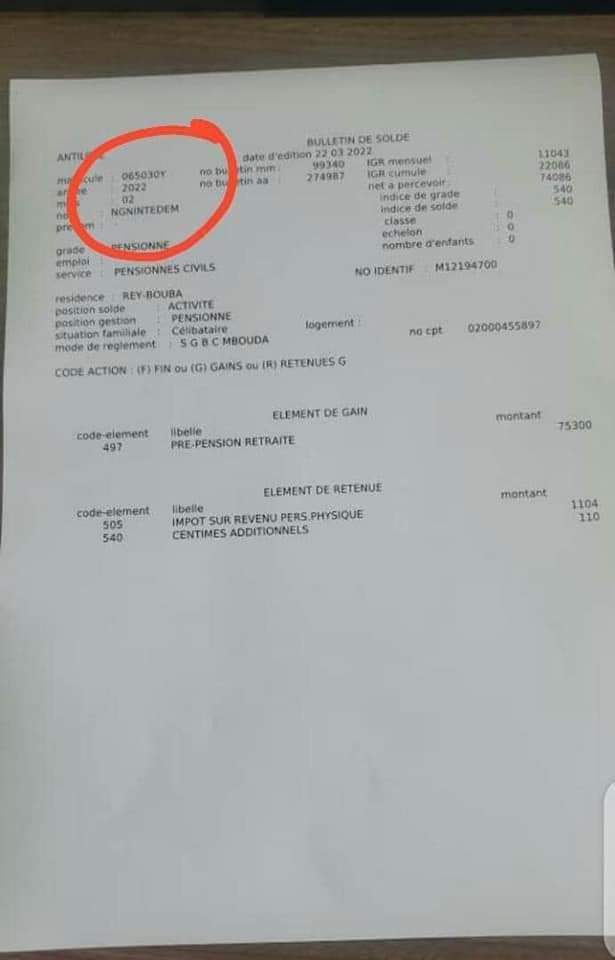 MimiMefoInfo's tweet photo. 15MFCFA pension of 75-year-old retired teacher goes ‘missing’

Ngnitedem, reports, say, has not received any money despite the document circulating on social media stating his pension had been paid.

👇🏾👇🏾👇🏾👇🏾
https://t.co/0bvyMrJkne https://t.co/yaSuNJ2GlT