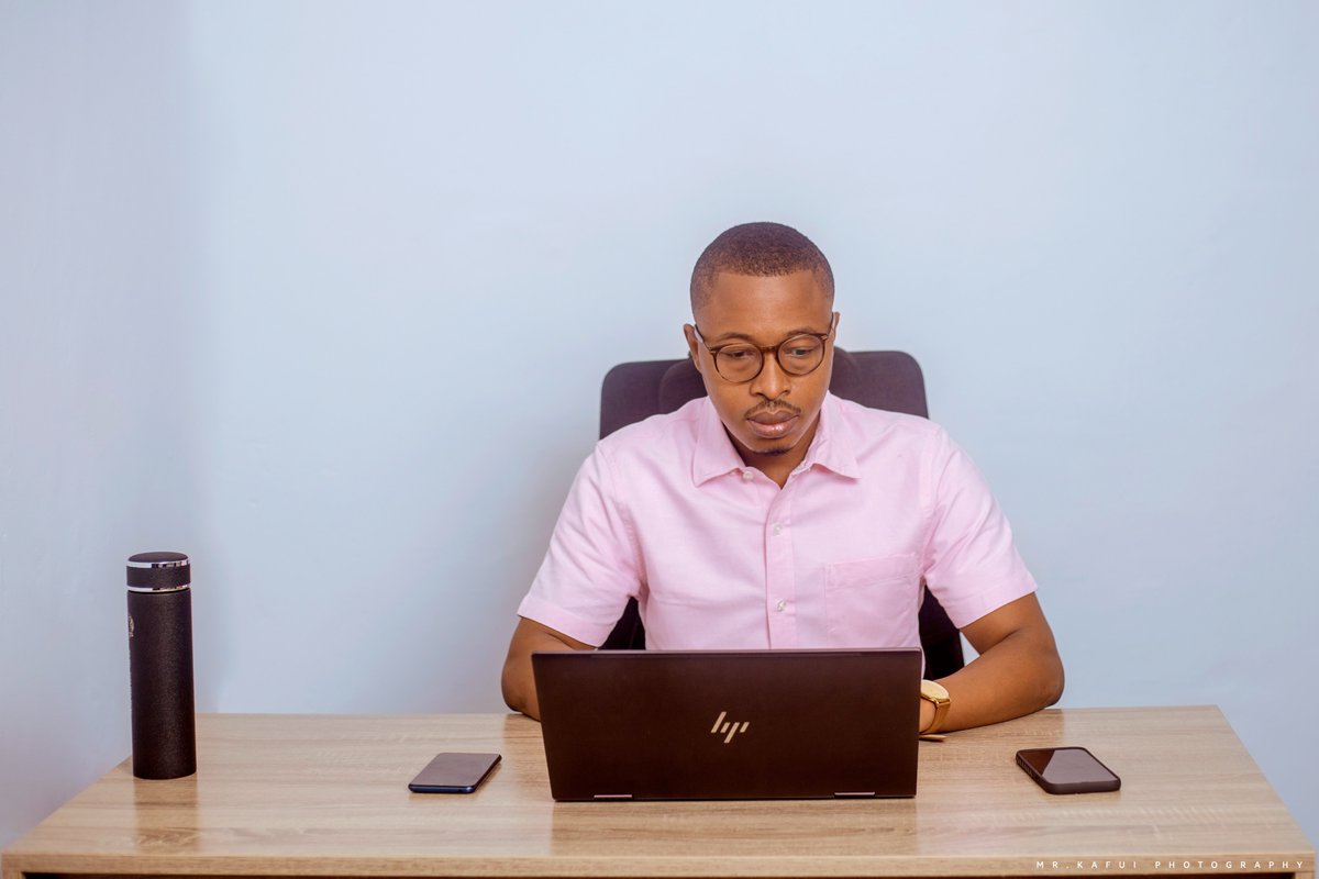 ApoticaGH's tweet photo. Hello, I am @korleypeniel, the marketing manager of Apotica.

As a marketing manager, my responsibility includes driving external and internal communication, evangelising the strength of Apotica through creative ideas...1/2 https://t.co/HYQ88x99Np