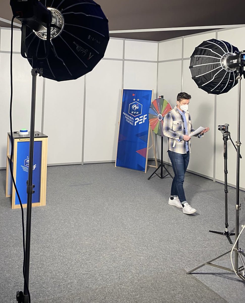 KMorlighem's tweet photo. Hâte de voir le résultat ! #PEF #ProgrammeEducatifFederal #FiersdetreBleus #Footamateur https://t.co/zjotpbOBnY