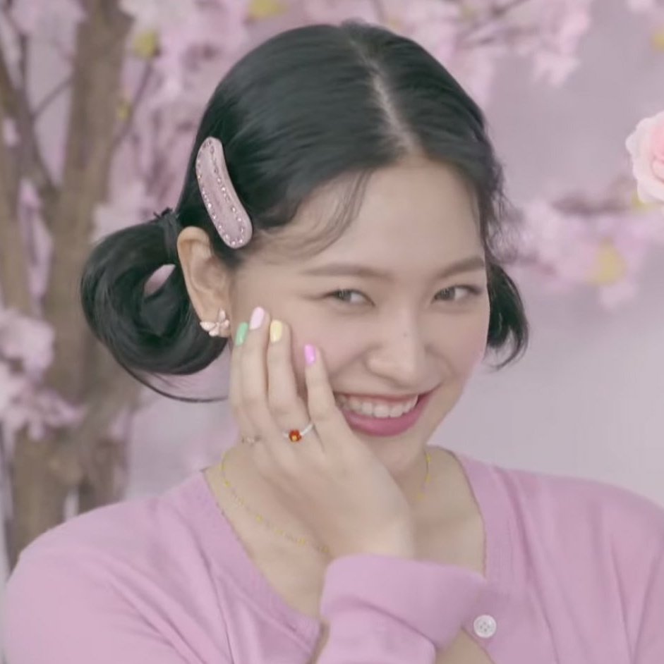 YERI🖤                             yerimie💗