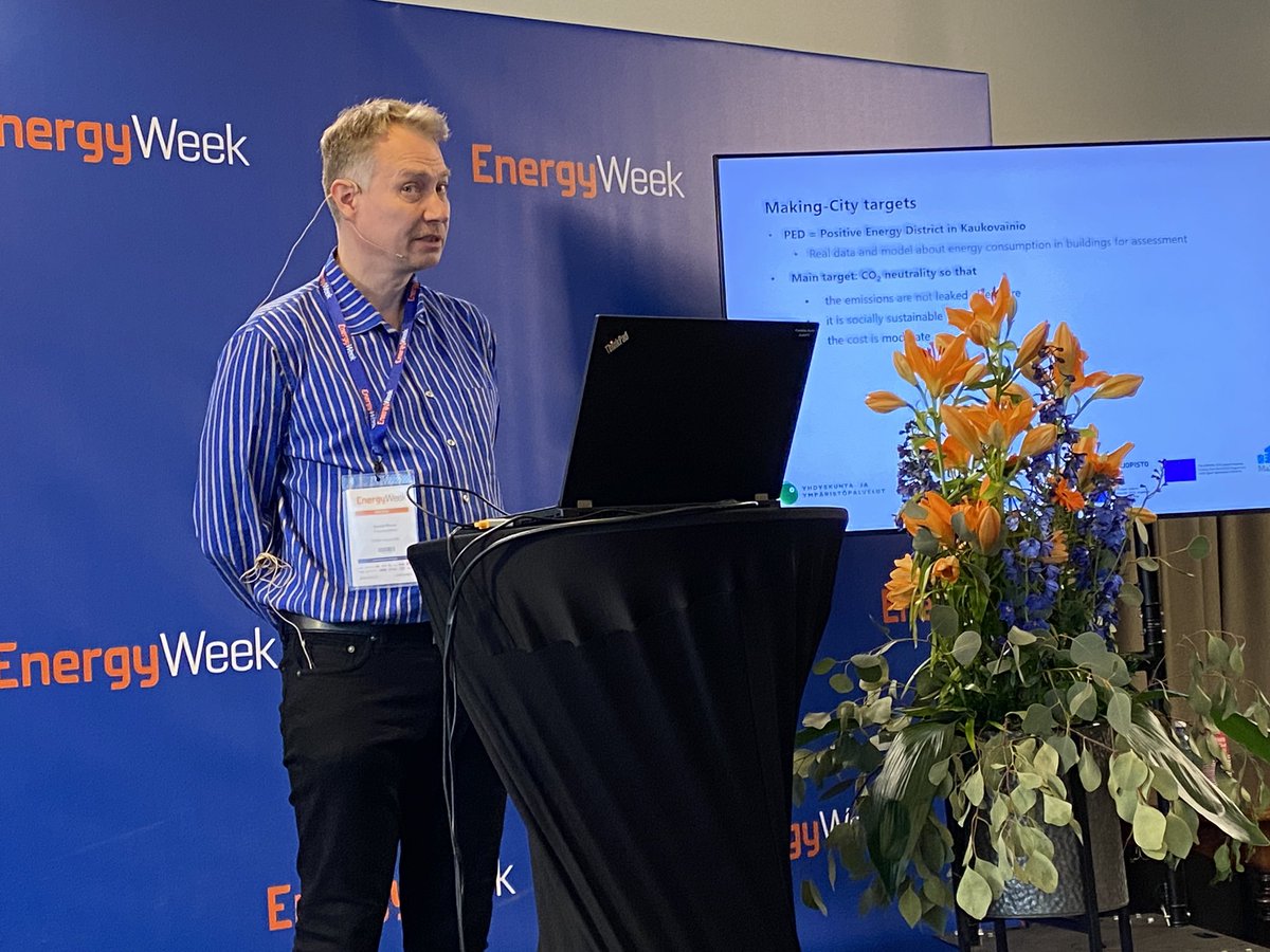 EnergyVaasa's tweet photo. Next speaker is from @oulunkaupunki, Samuli Rinne presents us Oulu Smart City Energy Solutions #smartcities #smartenergy #energyweek @IRISsmartcities https://t.co/jxqQUzi2IT