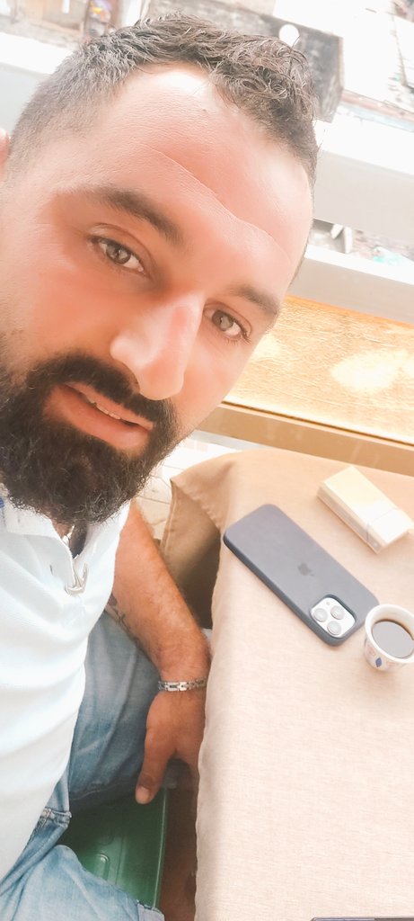 Ali40276484's tweet photo. "و إيّاك أن تُعاتب من هُنت عليه، فلا عِتاب لمن استباح أذيّتك."
#صباح_الورد https://t.co/Bhl0YjEg7O