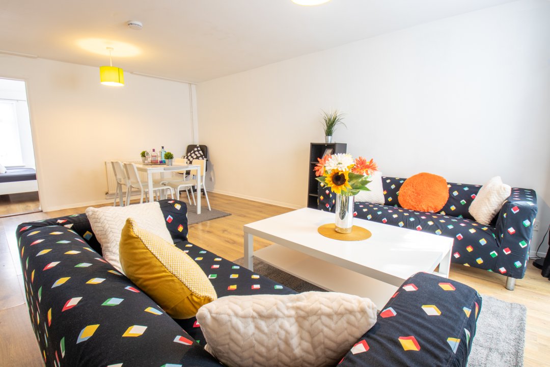studentplaces_'s tweet photo. 🏡Accommodation perfect for CCCU students! ⚠🎓

We still have some great properties available close to Canterbury Christchurch University. 

Go to our website to find out more information about these properties 🏡🌐 https://t.co/eDmTHRMGi0