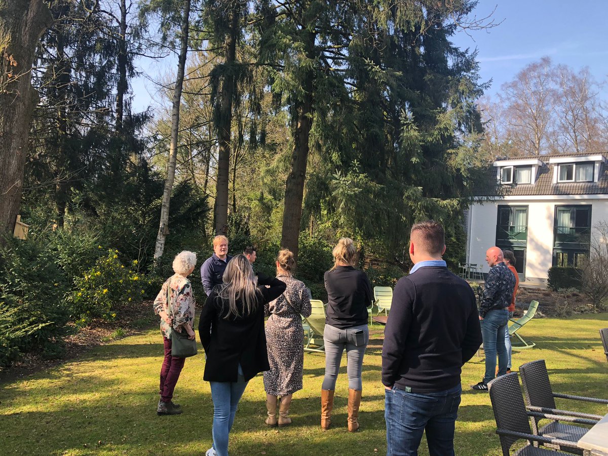 VVVEpe's tweet photo. Derde bijeenkomst cursus #GastheervanhetLandschap bij  Witte Berken Natuurhotel. @visitveluwe nam ons mee in de belevingswerelden van bezoekers op de Veluwe en Agnes en @JanLowin vertelden over de activiteiten van de Stichting Promotie Gemeente Epe. @IVNGelderland @MirjamKoedoot https://t.co/HrvjeEb4ml