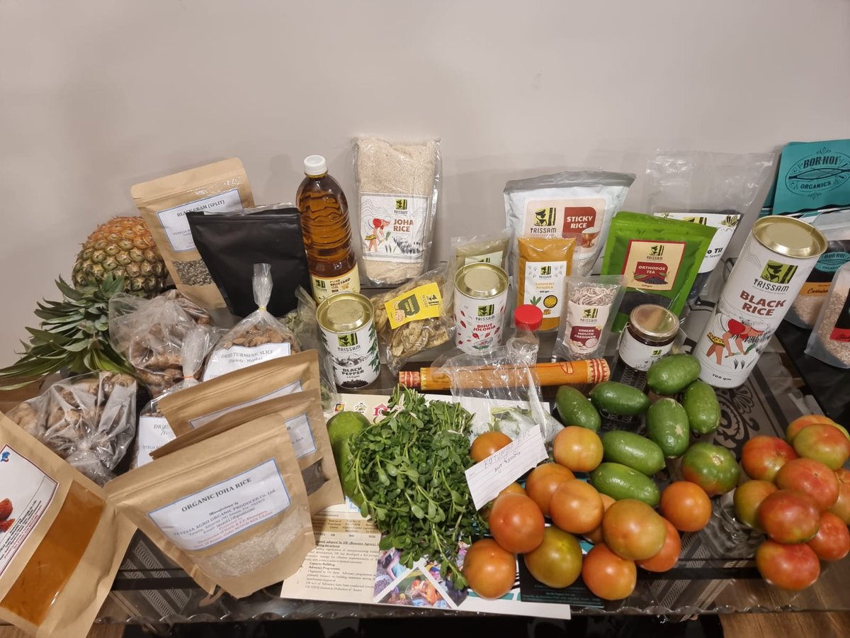 Invest_Assam's tweet image. #Assam's farm producers and agro-based food-processing industries showcase their products to Grand HyperMart at the Buyer Seller Connect at Udyog Bhawan #Assam.

#InvestAssam @CMOfficeAssam @cmpatowary  @PIBDoNER @investindia @ficci_india #middleeast