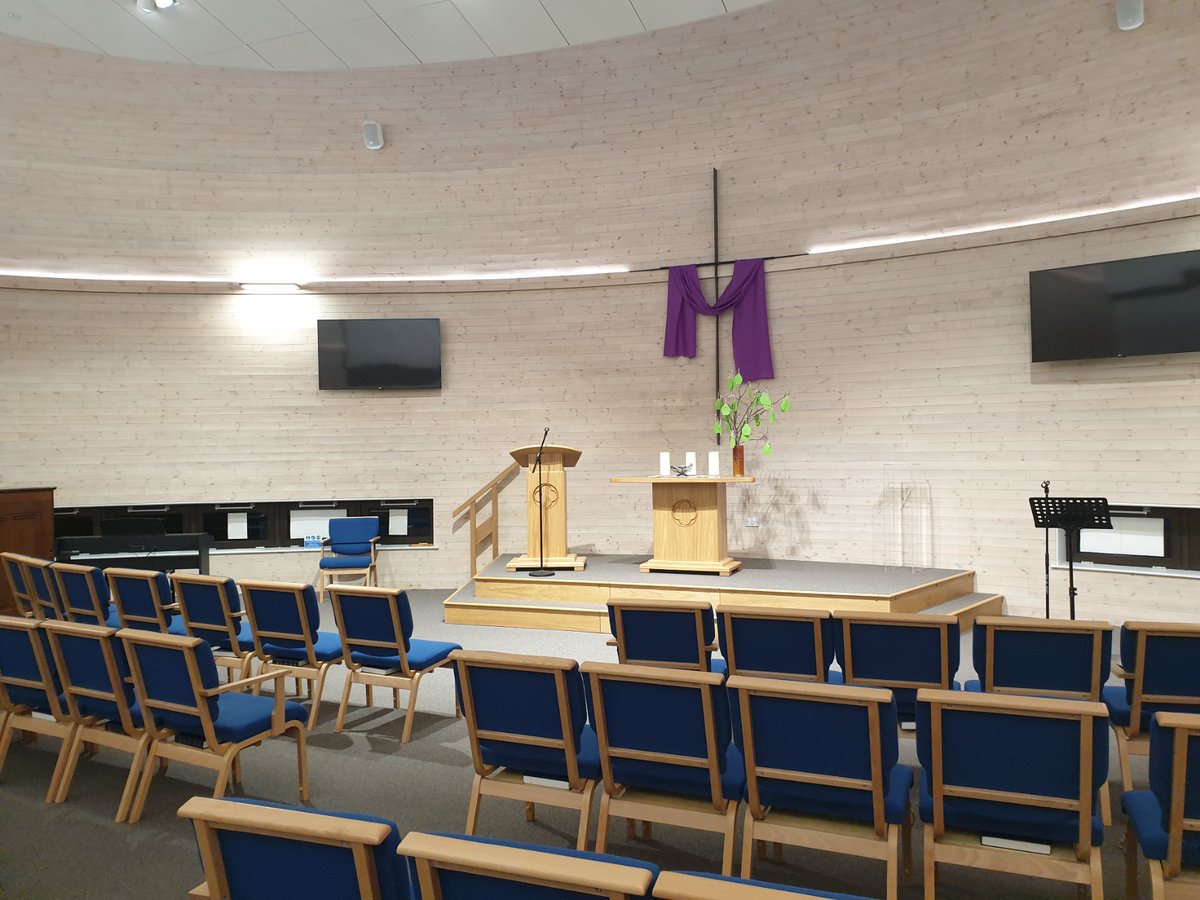 pilgrimprophets's tweet photo. I've done two talks in churches this week, and they could hardly be more different! One at #Greasley, where @mayflower400uk leader John Robinson got married in the early 1600s, and one in the 21st Century Methodist at #Bingham. https://t.co/xVF8gQrbay