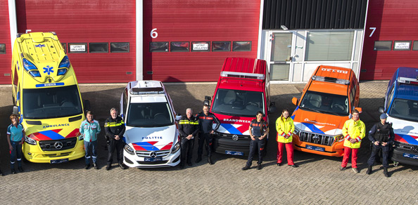 NIPV_Voorrang's tweet photo. Hoever zijn de hulpdiensten in Nederland met het overstappen naar alternatief aangedreven hulpverleningsvoertuigen? Heeft u (rij)ervaring met deze voertuigen of bent u als beleidsmedewerker hierbij betrokken? Vul dan alstublieft de enquête in. https://t.co/bVcwQXmQkV 
@NIPV_NL https://t.co/UilUrzjfG8