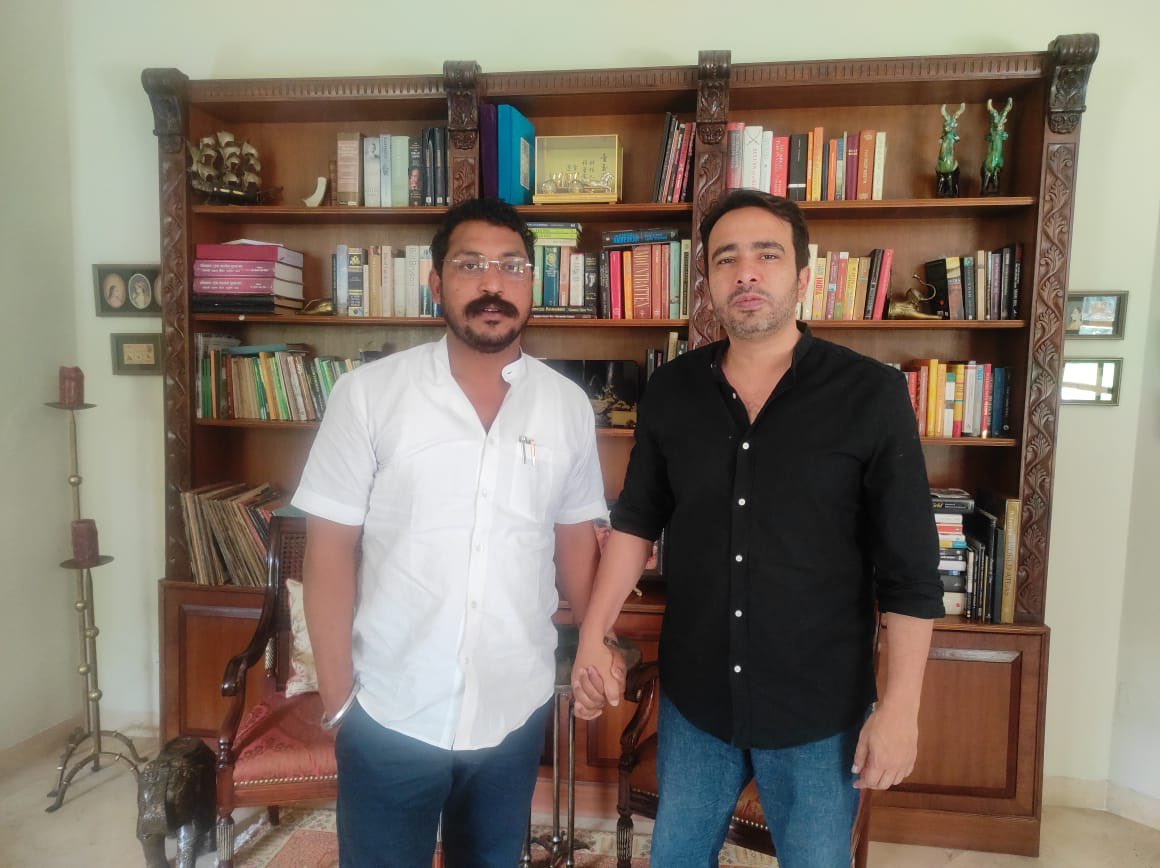 BhimArmyChief's tweet photo. आज दिल्ली में @RLDParty के राष्ट्रीय अध्यक्ष श्रद्धेय @JayantRLD जी के साथ मुलाकात हुई। राजस्थान के पाली में हुए विभत्स घटना मामले के साथ सामाजिक न्याय एवं देश में बढ़ रही बेरोजगारी पर चर्चा हुई। मुलाकात के दौरान वीरेंद्र शिरीष और प्रशांत कनौजिया भी मौजूद रहे। https://t.co/io22tcEdgf