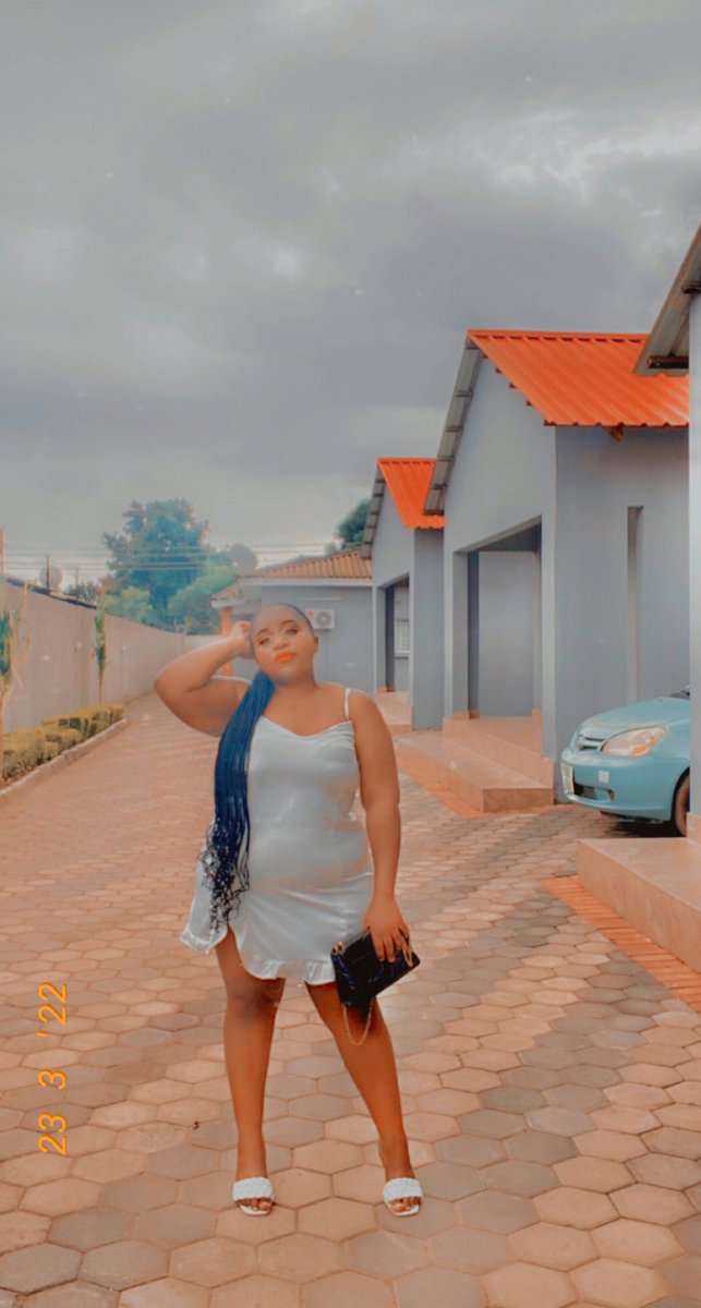kellen_of's tweet photo. Baby doll slip dress on @nkhusuwila  🧡🧡🧡k250 https://t.co/6REotK3UTM