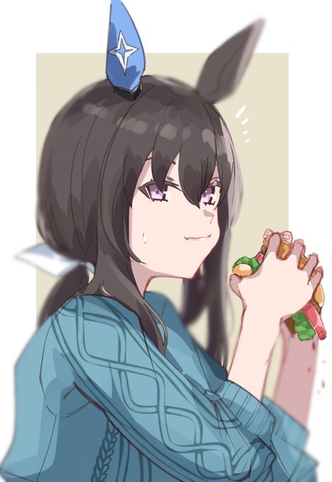 ハンバーガーを食べているところをトレーナーに
目撃されたアドマイヤベガさん 