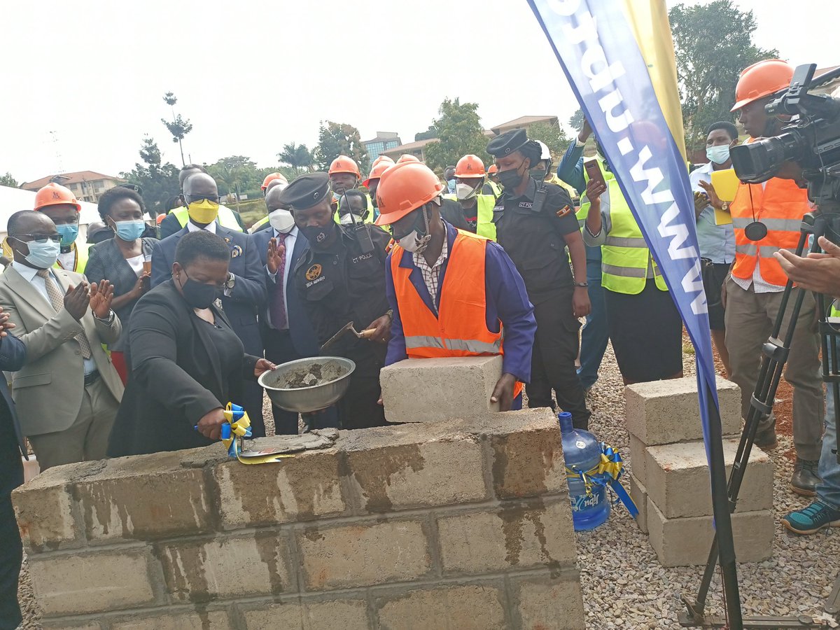 twijukyeobed's tweet photo. A foundation stone was laid for a UgX 30 billion @GovUganda funded new home for ⁦@UBTEBOfficial to save UgX. 600 million in rent annually. ⁦#UBTEBAT10 @JustineLumumba @Educ_SportsUg #UgMoving4wd #LetsBuildUG https://t.co/5X6S8AZxJM
