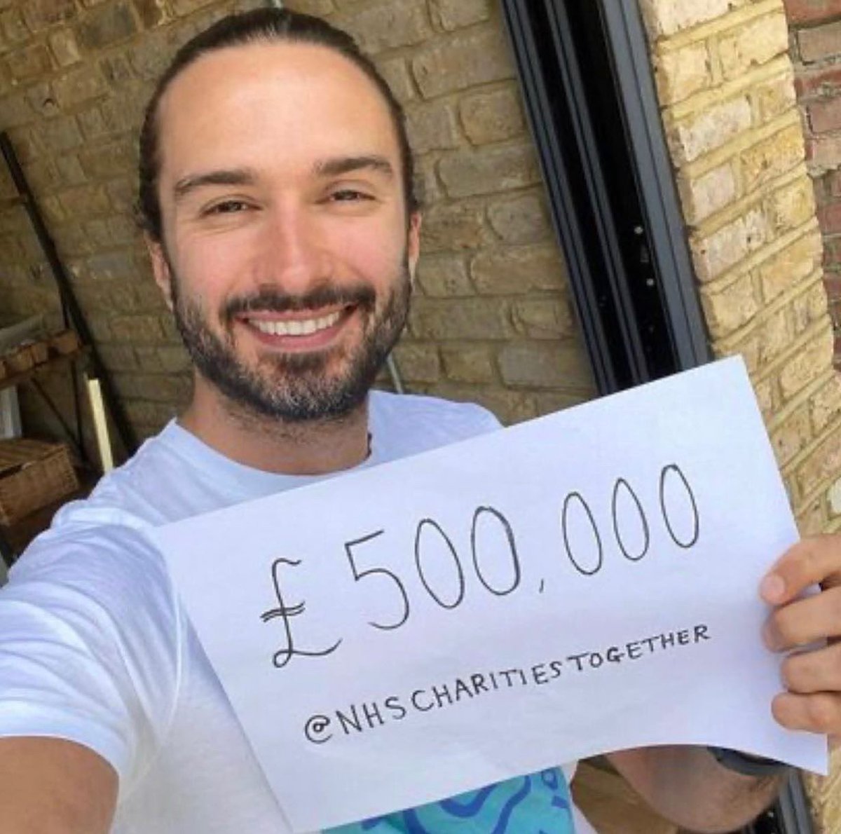 thebodycoach's tweet image. On this day 2 years ago we started something amazing together ☺️ 

#PEWithJoe