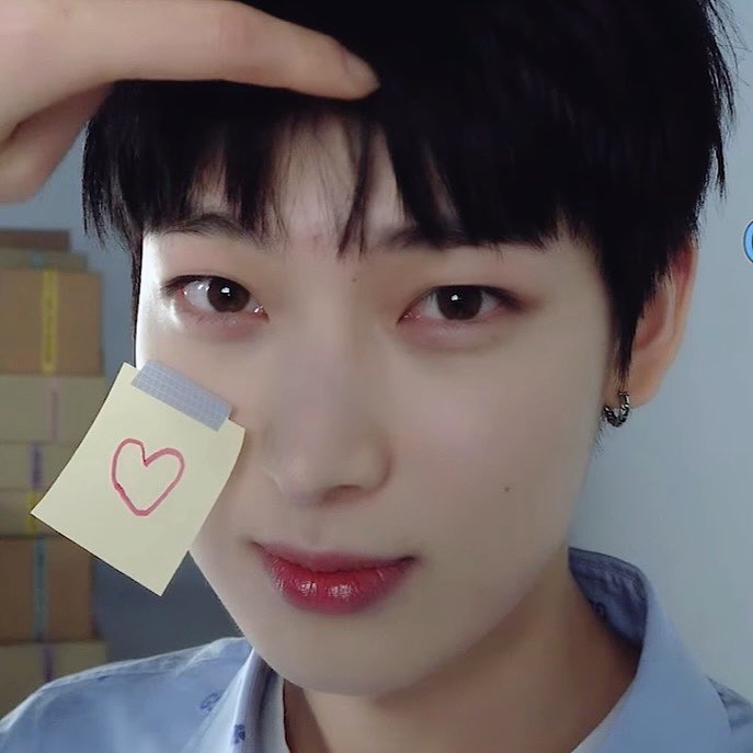 kimfox0624's tweet photo. 초롱 .. =͟͟͞͞ 💕 https://t.co/UnVYRzXU1v