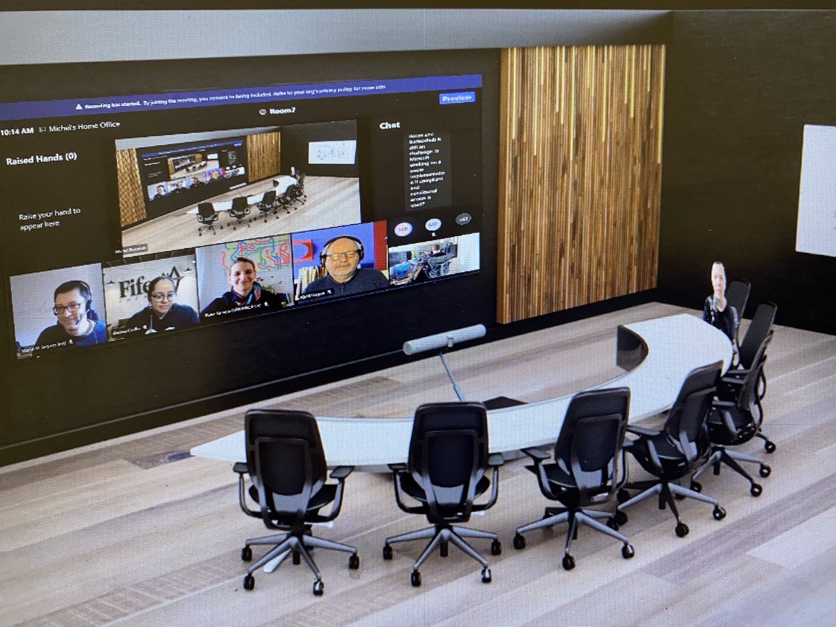 Lara Lowe tweet media