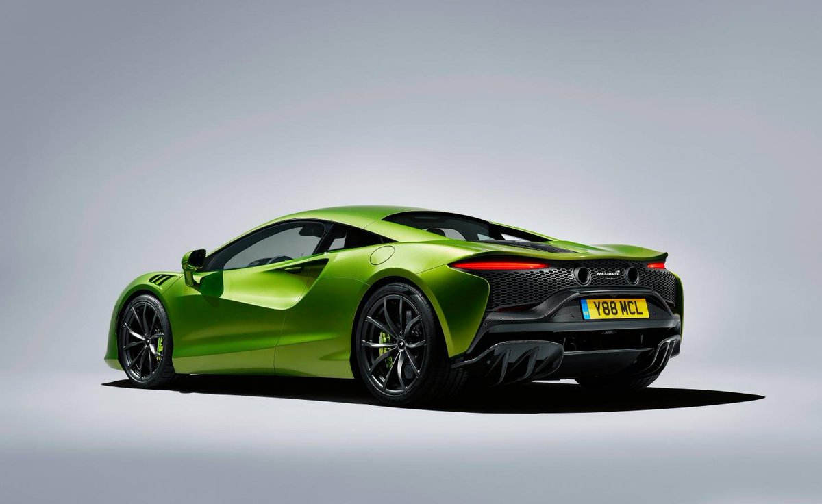 Colores y superdeportivos, intentan no pisarse

Lotus Emira | Maserati MC20
Ferrari 296 GTB | McLaren Artura