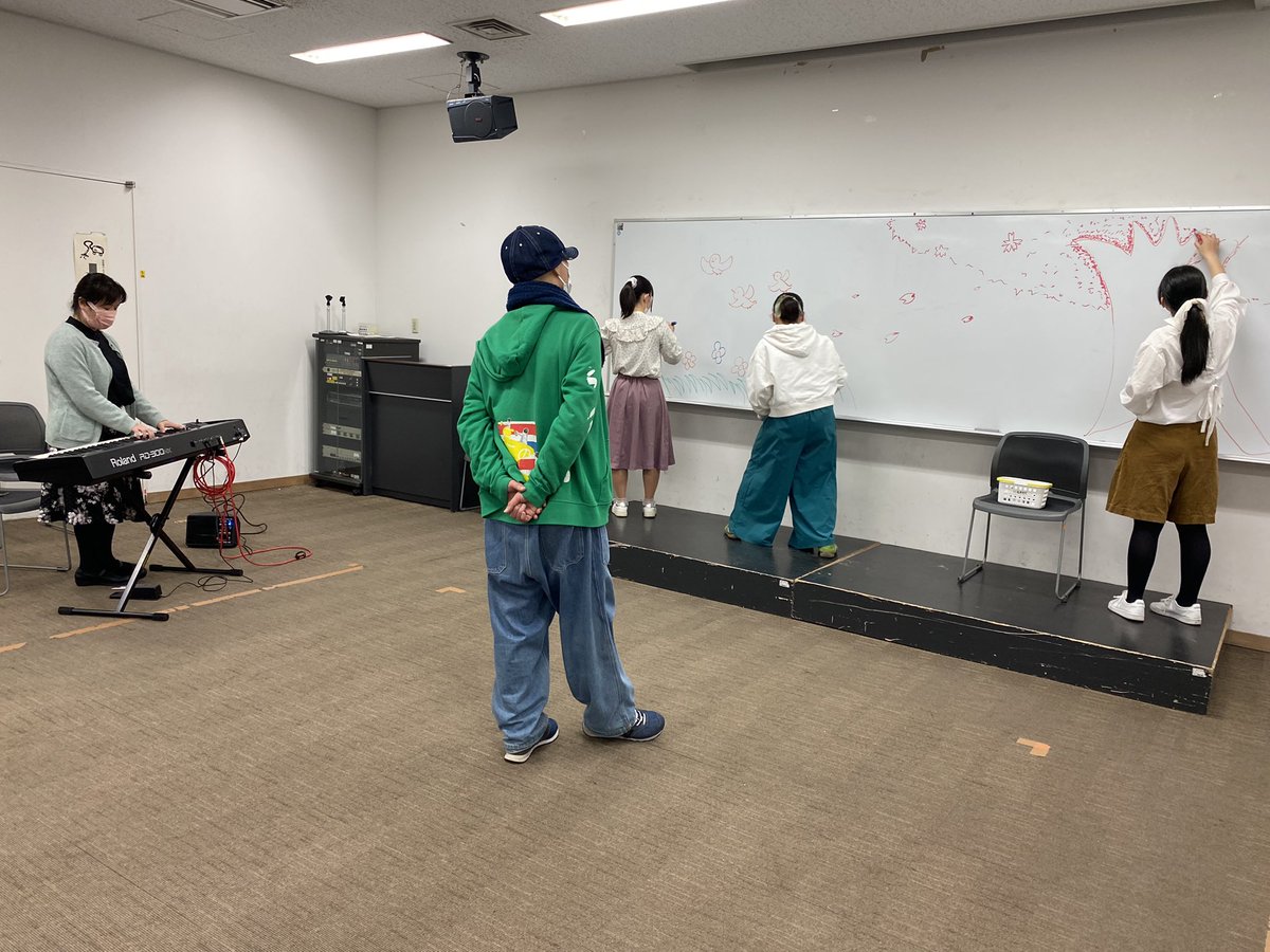 banshootnuts19's tweet photo. 3年間の集大成。
ぜひ、チャットでコメントもお気軽にお寄せくださいませませ。🥜

ゲストに
🌸 東京よりお力添えをいただく
我らが師匠ロクディムさんから
りょーちん！！
🌸即興ピアニスト　りらさん
よろしくお願い致します！！

《播しゅーなっつ！YouTube》
https://t.co/mTTRV6vtE6 https://t.co/LzByM5gPBl