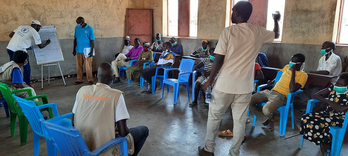 JalalWFP's tweet photo. In #SouthSudan, our assistance inevitably affects conflict dynamics

WFP,ADRA,FAO,TOCH &amp; WVI held extensive community consultations in Greater #Tonj to understand conflict drivers

Next on, we are adapting our programs to positively impact conflict drivers and contribute to peace https://t.co/v6dNh6vrR8