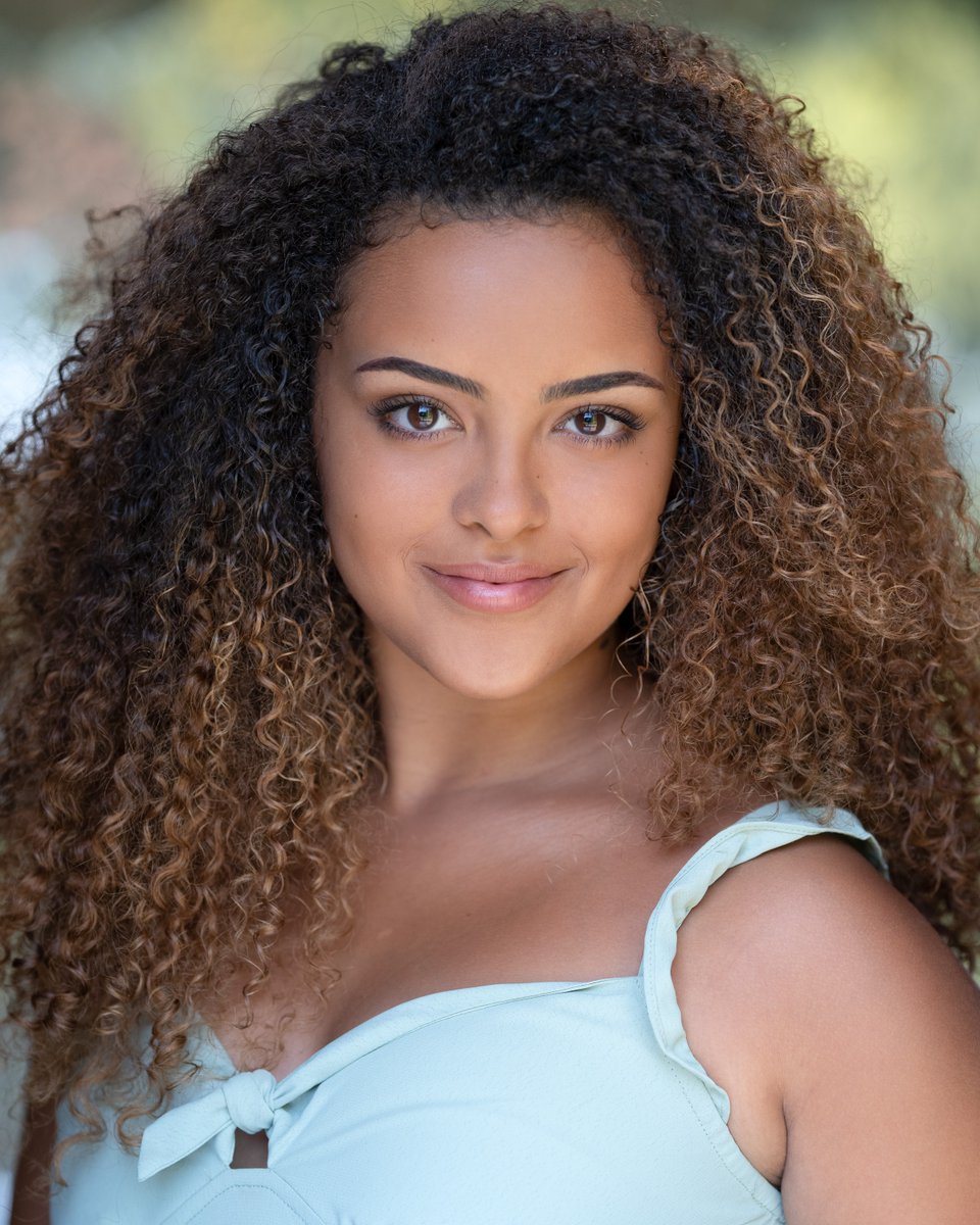 maddcollege's tweet photo. The entire #MADDFamily is thinking of #maddalumna @SamanthaShuma opening in the 'Joseph and the Amazing Technicolor Dreamcoat' UK tour in Manchester this eve! 

GoGoGo Samantha and co.! https://t.co/yXijirzRXH