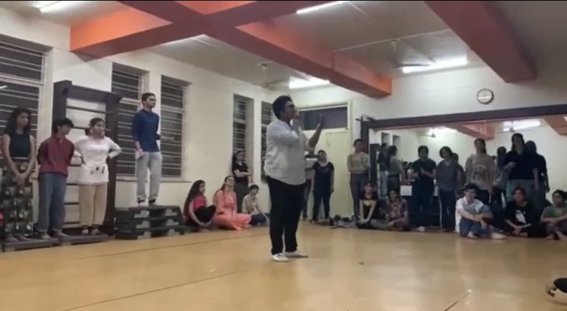 SCMCPune's tweet photo. The Theatre, Music and Dance Clubs have reported unusual activity
#vaividhya #SCMCinChicago https://t.co/gacRaw3UTo