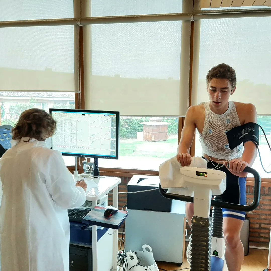 Afinando los motores, que llega lo bueno 💪💪💪
#pruebasdeesfuerzo @RBKSportsClub