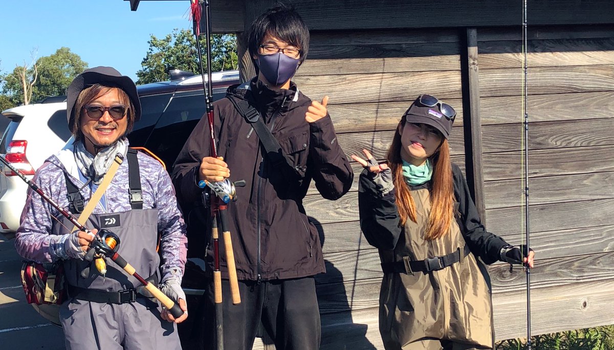 fish_idiot's tweet photo. 改めまして今日で大学卒業です。

釣りに真摯に注ぎ込んだ四年の歳月はあっという間ながら、最高の出会いばかりで幸せでした^ ^

新天地でも素敵な出会いに期待です！

歳月人を待たず。 https://t.co/Tc6MAp4XdK