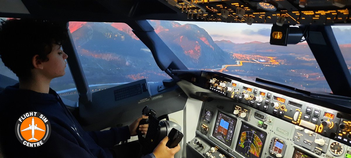 flightsimNE's tweet photo. @GosEastMiddle well done everyone #FuturePilots #FlightSimCentre https://t.co/Sh7FVeroo9 https://t.co/famzwMPDgM