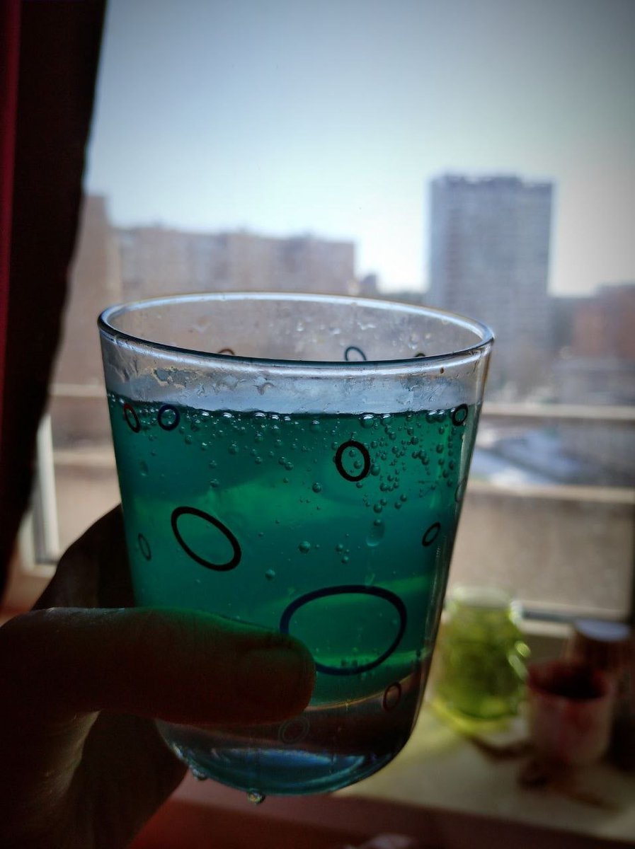 вкус у этого напитка конечно, оригинальный...