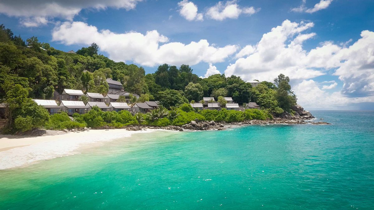 Idyllic Seychelles beachside escape from £2299pp. CaranaBeach Hotel is a stylish, serene refuge with shimmering sea views from every room. Offer includes half board, flights & transfers. Book by 28th March >> bit.ly/CaranabeachOff…