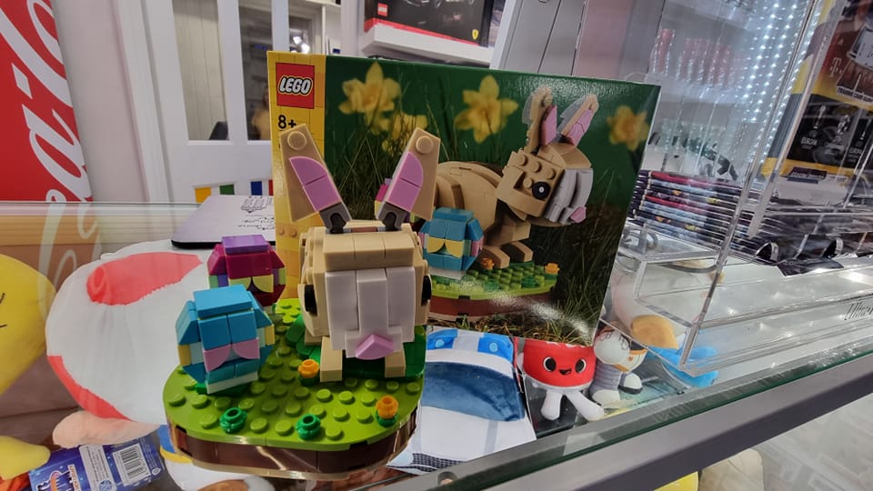 AJ Toys & Books tweet media