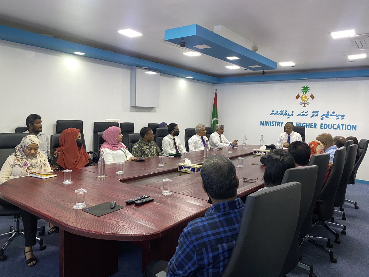 MoHEmv's tweet image. On the request of MoHE, NCIT briefed  universities and colleges about  the basis for cooperation and collaboration between National Knowledge Network  of India and Higher Education Network of Maldives, in the field of Information and Communications Technology.