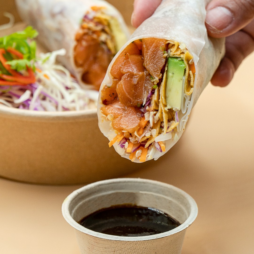 UrbanDubai's tweet photo. Regardless of what day of the week it is, we've always got great and healthy options for you!!! For a quick weekend meal, why not indulge with our Kalifornia salmon roll? It is totally #guiltfree meal and packed with all the right nutrients to keep you going all day! 💞 https://t.co/gqtWKaFQId