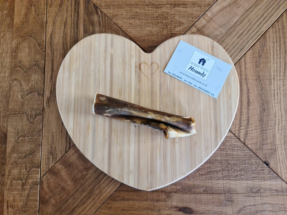 HomewithHounds's tweet photo. Natural Dog Treats - Beef Skin Chews 
🐾 Made from 100% British beef
🐾 Long-lasting
🐾 High in protein
🐾 Hypoallergenic and grain-free
🐾 Great for dental hygiene
Delicious all natural air-dried meat with no added ingredients.
https://t.co/osdlHiEWgs

#naturaldogtreats #ukdogs https://t.co/Zr7ljnTwiZ