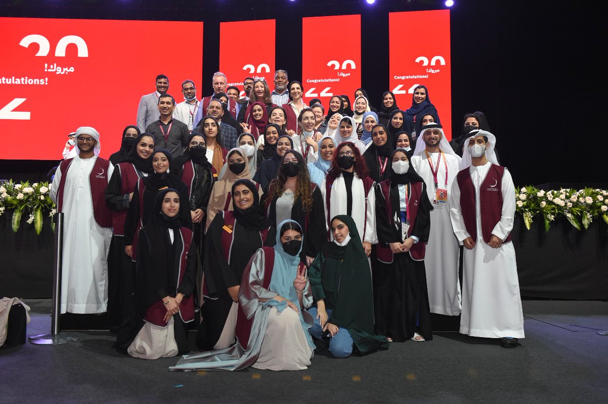 PALs_ZU's tweet photo. The Pals were honoured to meet Her Excellency Noora Al Kaabi, Minister of Culture and Youth during the graduation ceremony of Zayed University that took place in Expo. @NouraAlKaabi @Zayed_U https://t.co/nx19dAIlun