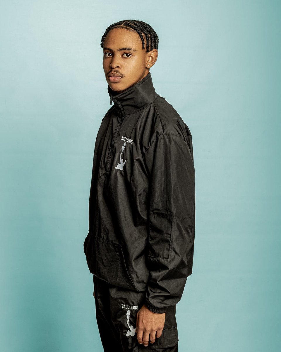 Balloons_za's tweet photo. TROUBLED STATE ‘22 

@bleu.boyy for @balloons_wardrobe 
📸 : @snepe_ 

____________________________________
#design #designer #fashion #style #studiophotography #clean #pictureoftheday #model #magazine #tracksuits #balloons #balloonswardrobe #blue #black #fashionstyle https://t.co/Fpfxncodfv
