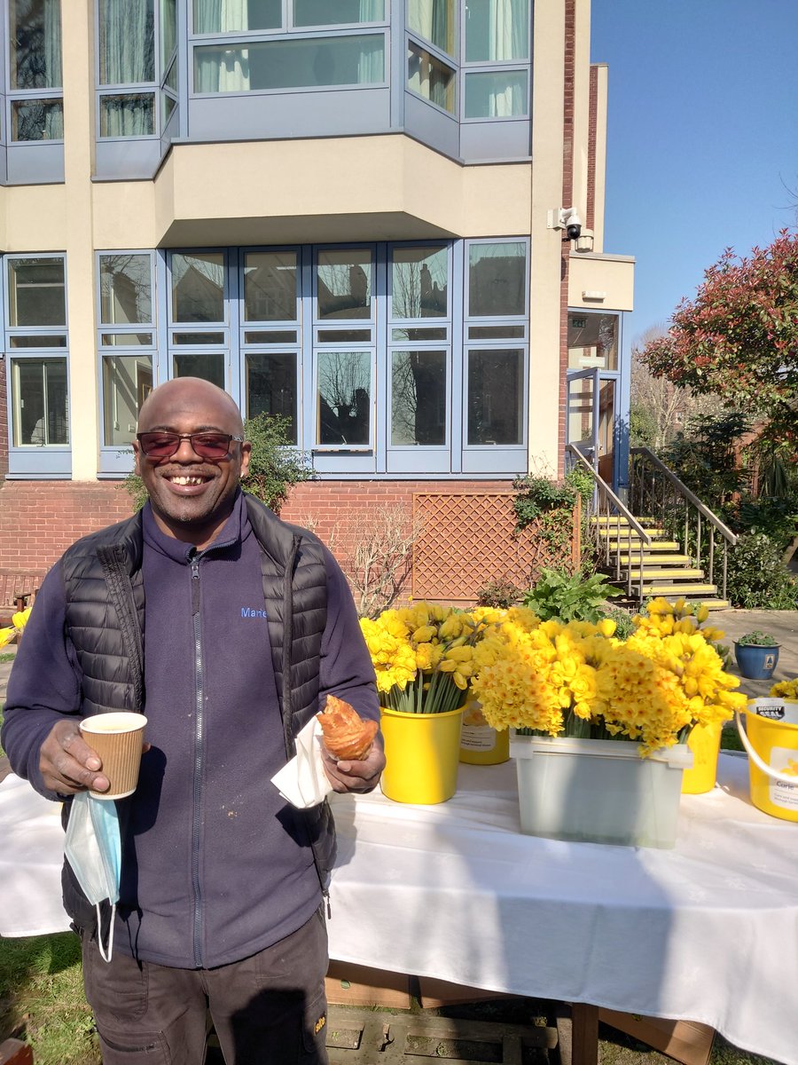 We're almost ready for our daffodil breakfast for staff at the Hospice to start #NationalDayofReflection. Here's Des, one of the maintenance team, who snuck in for his croissant early.
#breakfast