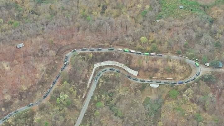 TODAY: Mindat, Chin State

2 TANKS &amp; SCORES OF SAC MILITARY VEHICLES ENTER MINDAT 3.30PM

SAC has been continuously attacking resistance groups  in this area. Thousands have been displaced &amp; there is shortage of food &amp; medicine.  #WhatsHappeningInMyanmar 

Khit Thit &amp; Zalen.