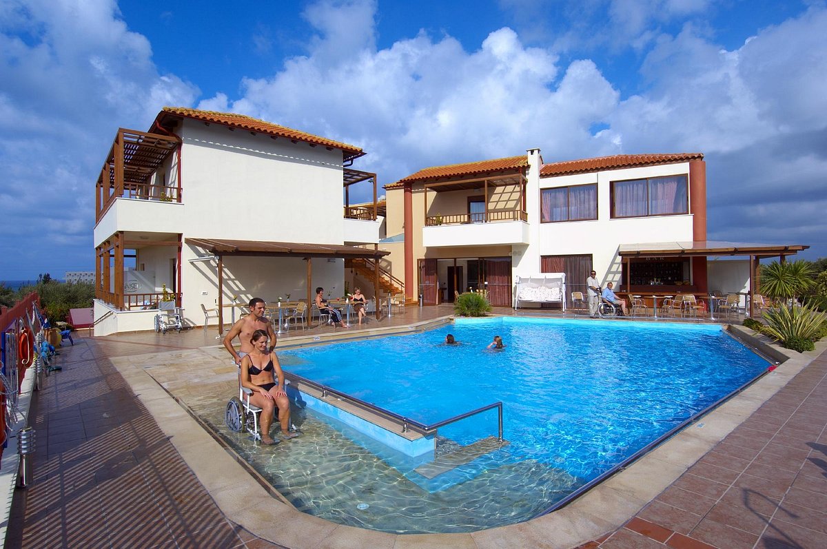 FASTProject2's tweet image. 🏨Looking for an accessible hotel for wheelchair users? We got you covered!

Read the article to learn more 👉tripstodiscover.com/best-hotels-fo… 

#FastProject #AccessibleTourism