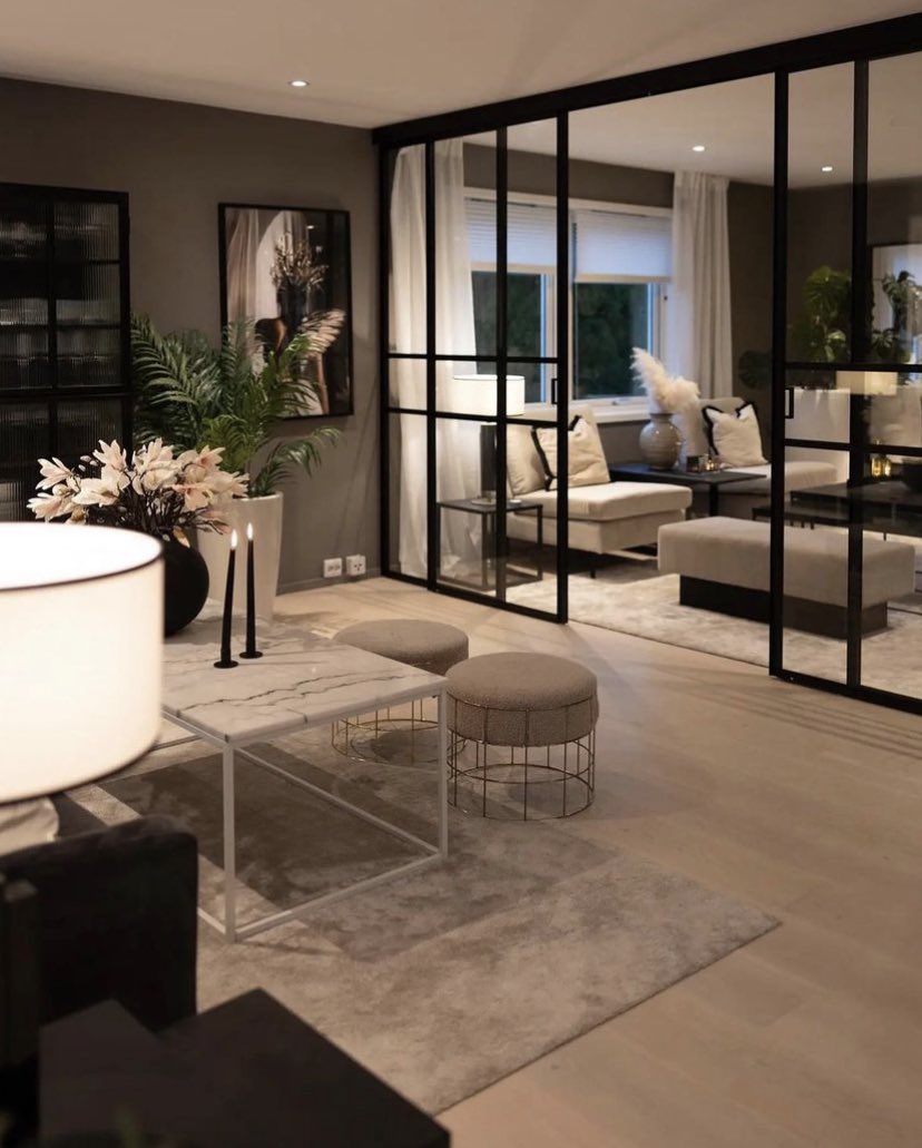 CavettoArc's tweet photo. Absolutely beautiful design 🖤
Share this with you friends that would love to see this.. ✨
#homeconcept  #architecture #renovation #remodel #realestate #design #decor #interiordesign 
#design #home https://t.co/oJxofoKHzQ
