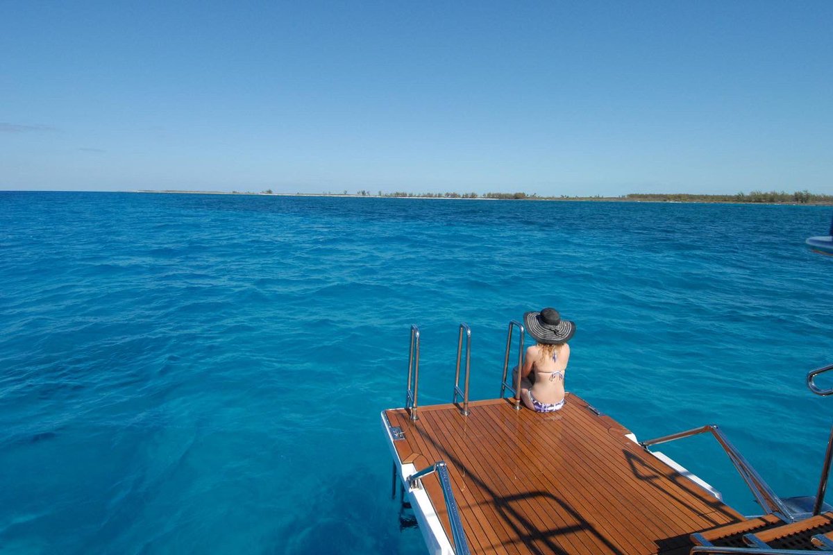 Royal_Huisman's tweet photo. Quality time and relax onboard HYPERION. More photos and information can be found at https://t.co/AdONXipCKC
.
ROYAL HUISMAN - THE SPIRIT OF INDIVIDUALITY
.
Photos by Charles Datlen and Tom Thurston #Hyperion #forSale #forCharter #StBarthBucket #BucketRegatta #RoyalHuisman https://t.co/45e0GOGSia