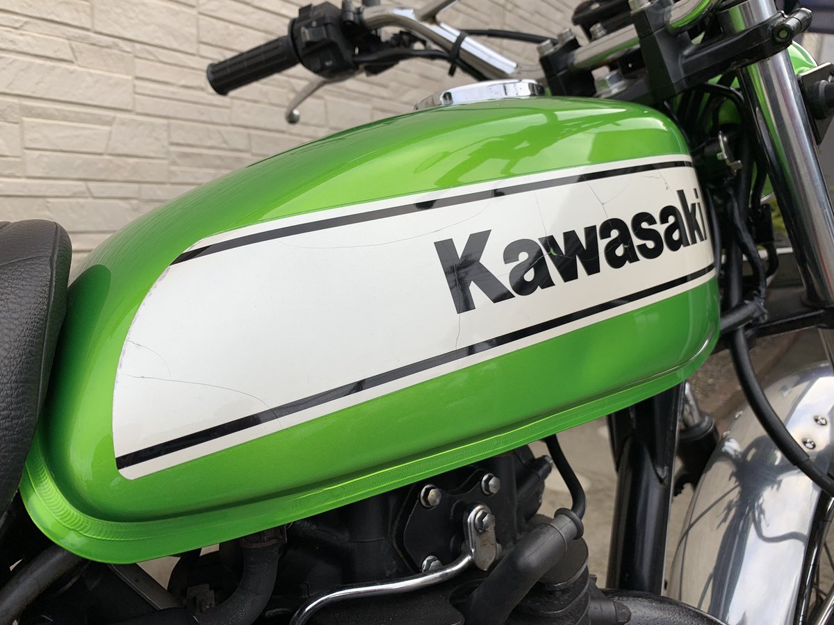 CB750four_1970's tweet photo. カワサキ　250TR FI
売ります‼️
2011年式　キャンディーライムグリーン
自賠責保険付き（令和4年6月まで）
3月末まで30万円一括のみです‼️
気になる方はDMお願いします🙇‍♂️ https://t.co/B4V9giWfiG