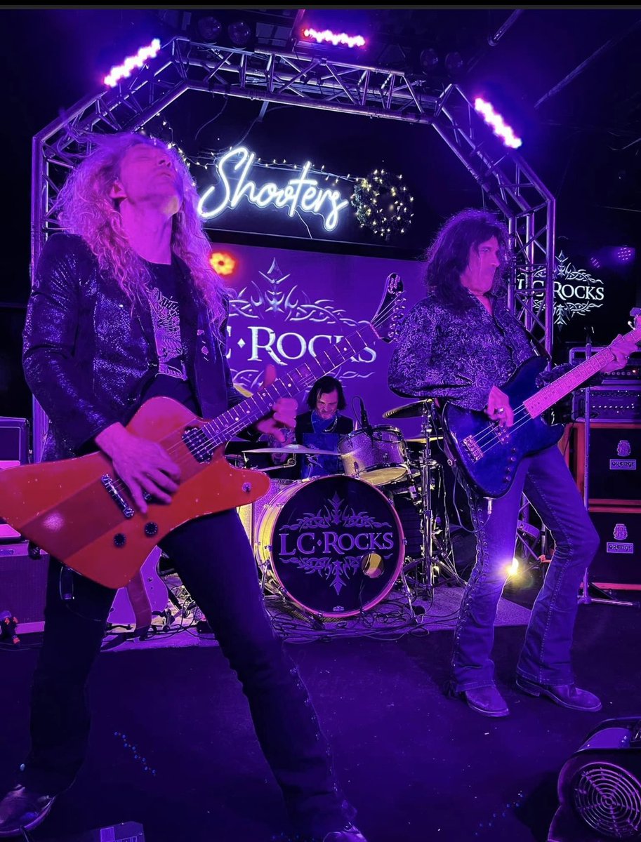 TheC00LRob's tweet photo. @LCROCKS #atx #Austin #AustinTx #austinmusic #drummer https://t.co/blajc6kePp