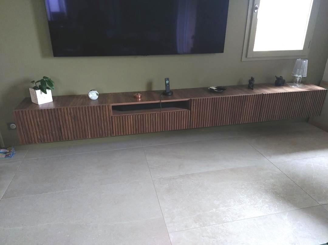 Lyceeleonpavin's tweet photo. Le lycée au service des entreprises. Les élèves de la section Technicien Menuisier Agenceur ont réalisé ces magnifiques portes de placard en massif pour le compte de l'entreprise Bois et Chaux. Le résultat est de grande qualité. Bravo à eux https://t.co/mjBbejyBY2