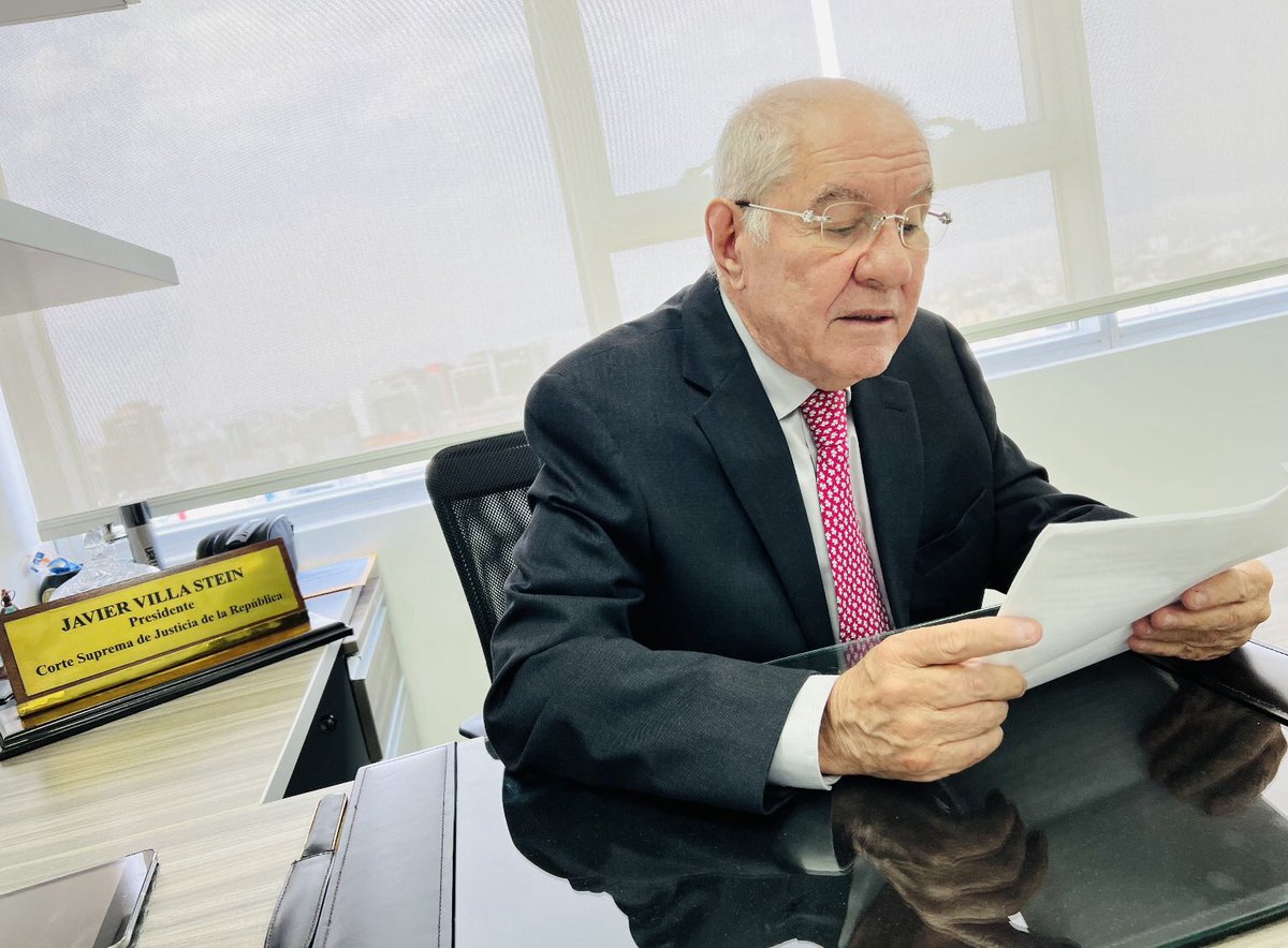 Afinando detalles para el debate de propuestas hoy a las 5pm en el #ColegioDeAbogadosDeLima, aquí estoy firme y fuerte para hacer frente a los que pretenden manchar honras con guerra sucia y mentiras. #TuDecanoValiente #Cal #Abogados #EleccionesCal