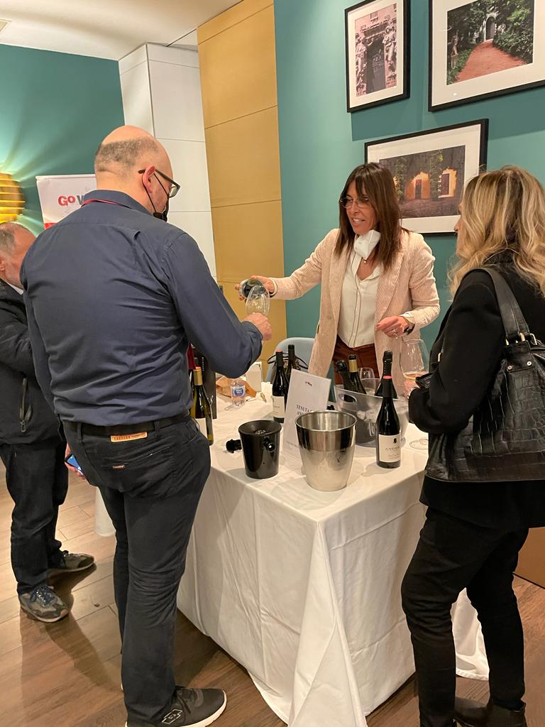 TenutaDiAngoris's tweet photo. Felici di aver presentato in questi giorni i nostri vini a due degli eventi più rappresentativi legati alla nostra regione.

👉 A Bertiolo (UD) alla 73ma edizione della Festa Regionale del Vino

👉 A Milano alla serata organizzata da @go_wine_ e dedicata ai vini del #Friuli https://t.co/PpSceWBHOg