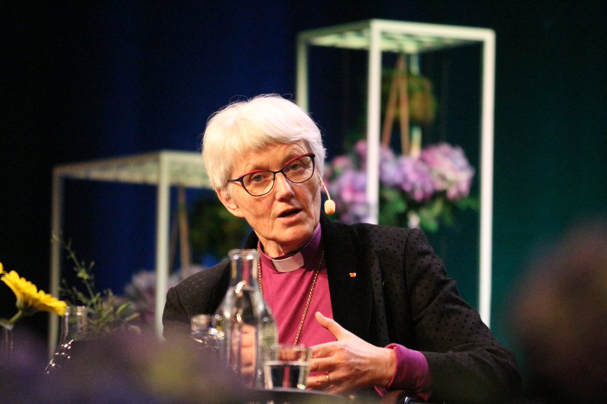 Hur skapas ett inkluderande klimat oavsett bakgrund, kön och religion? 
Om ledarskap, avgrundskunskap och andlig utveckling. Hur arbetar man med dessa värden i ledarskapet? Viktigt samtal på Nordiska Skolledarkongressen med bla <a href="/rektormarika/">Marika 📎</a> och Loui Sand. 
#skolledarkongressen