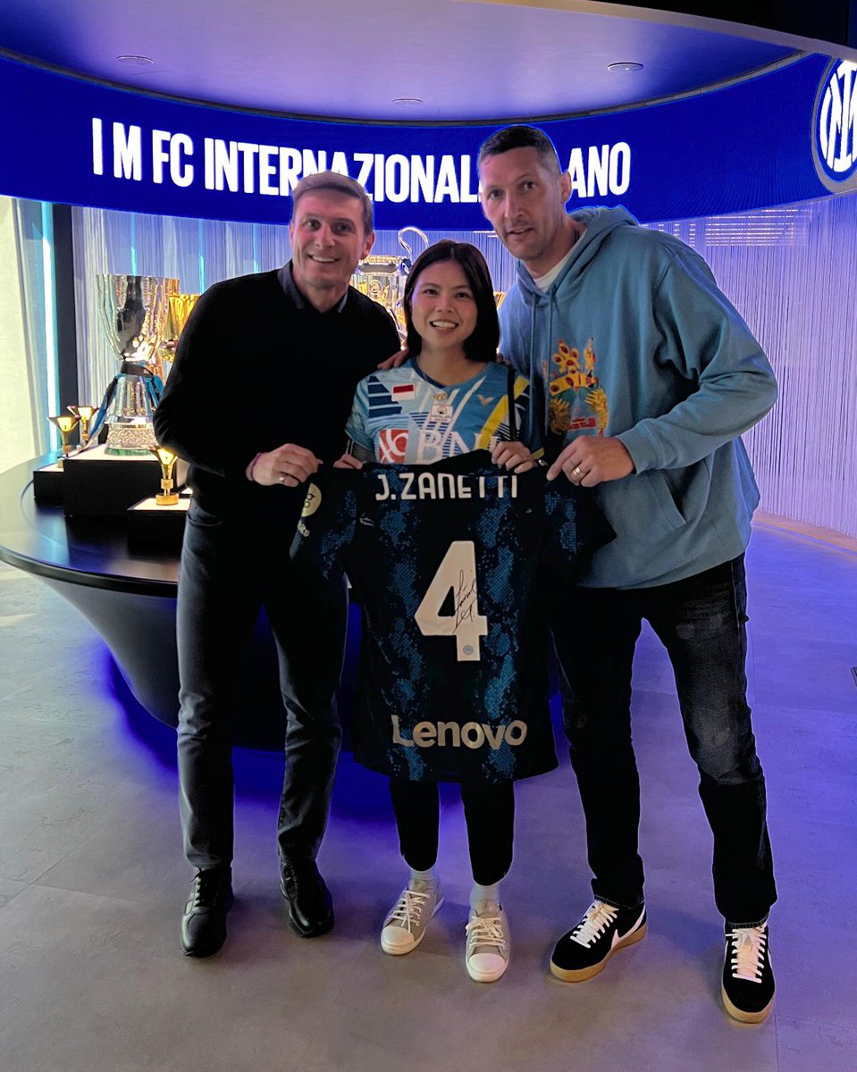 🇮🇩 | GREYSIA POLII 

🏸 Bintang bulutangkis Indonesia <a href="/GreysPolii/">Greysia polii - GEL</a> berkunjung ke Inter HQ hari ini!