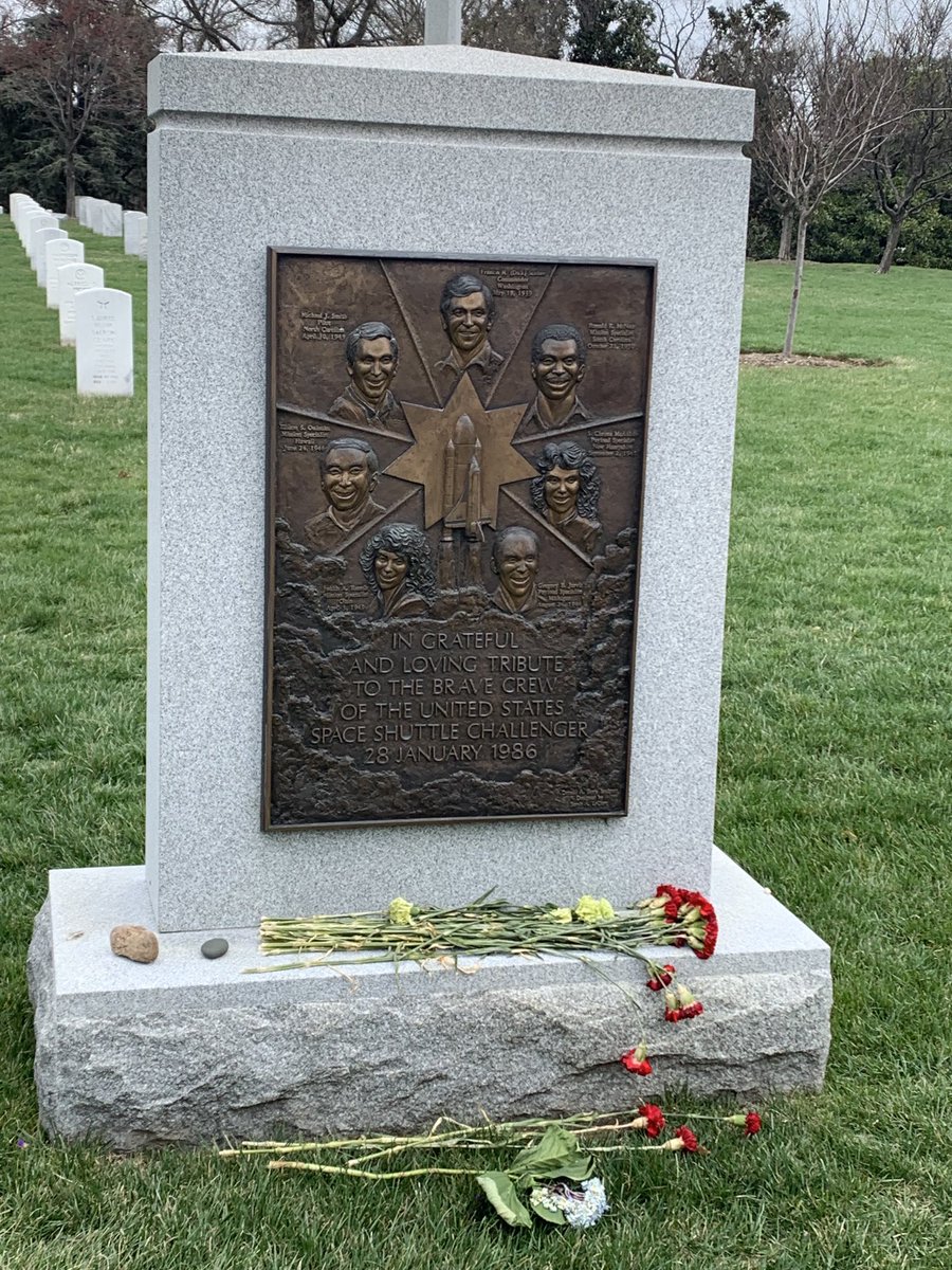 kmsDCbus2's tweet photo. Paid our respects to USS Maine, John Glenn and Challenger crew. https://t.co/t1IIsnvdcK