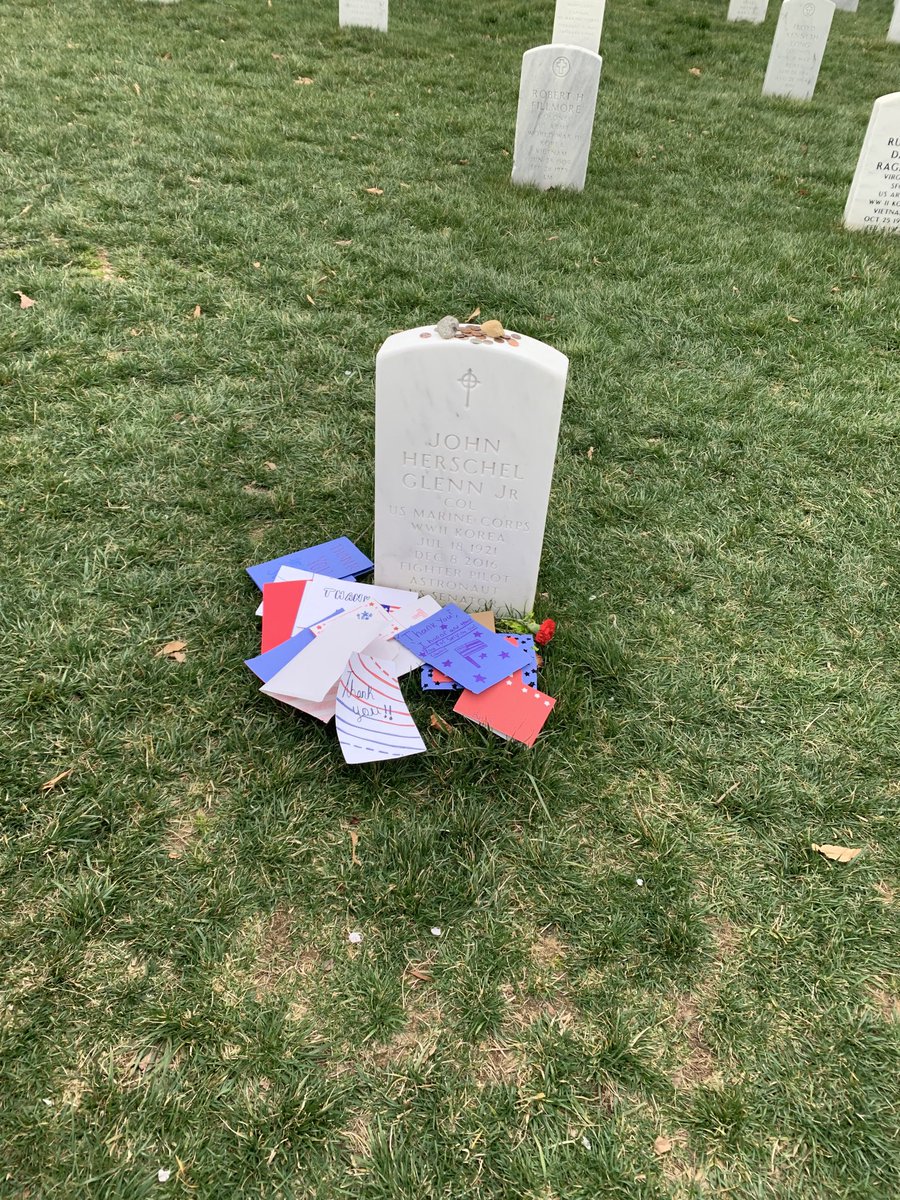 kmsDCbus2's tweet photo. Paid our respects to USS Maine, John Glenn and Challenger crew. https://t.co/t1IIsnvdcK